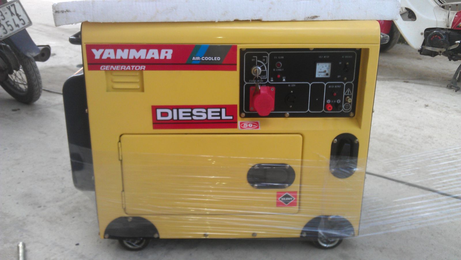 Máy phát điện diesel chạy dầu