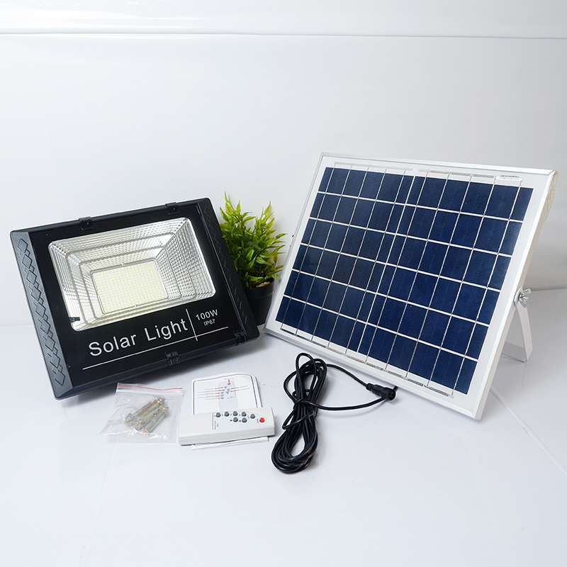 Đèn năng lượng mặt trời IP67